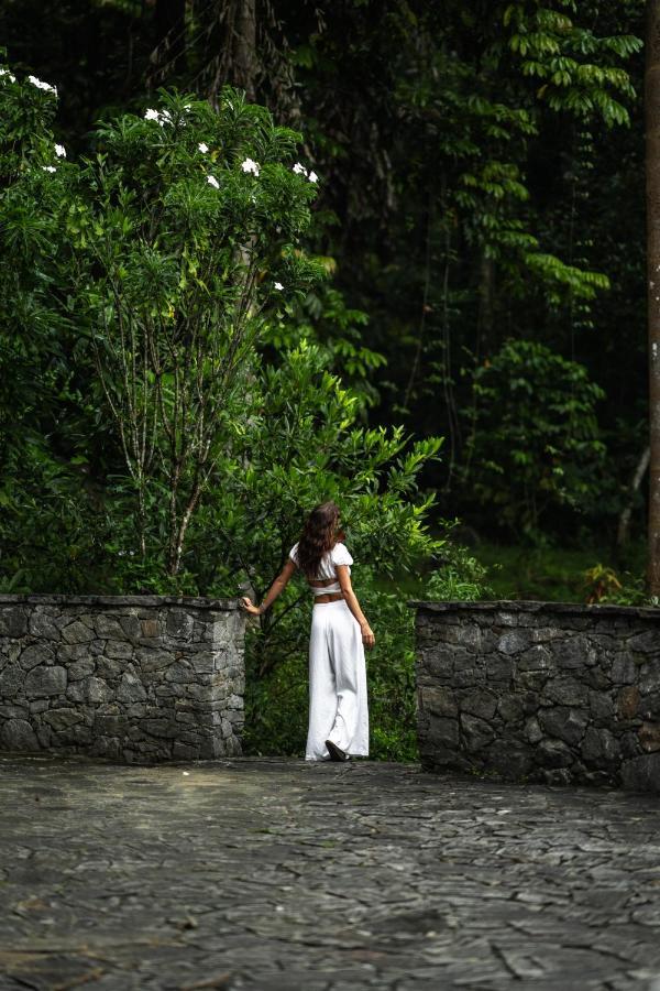 Moksha At Kitulgala - Rainforest Boutique Hotel Bagian luar foto